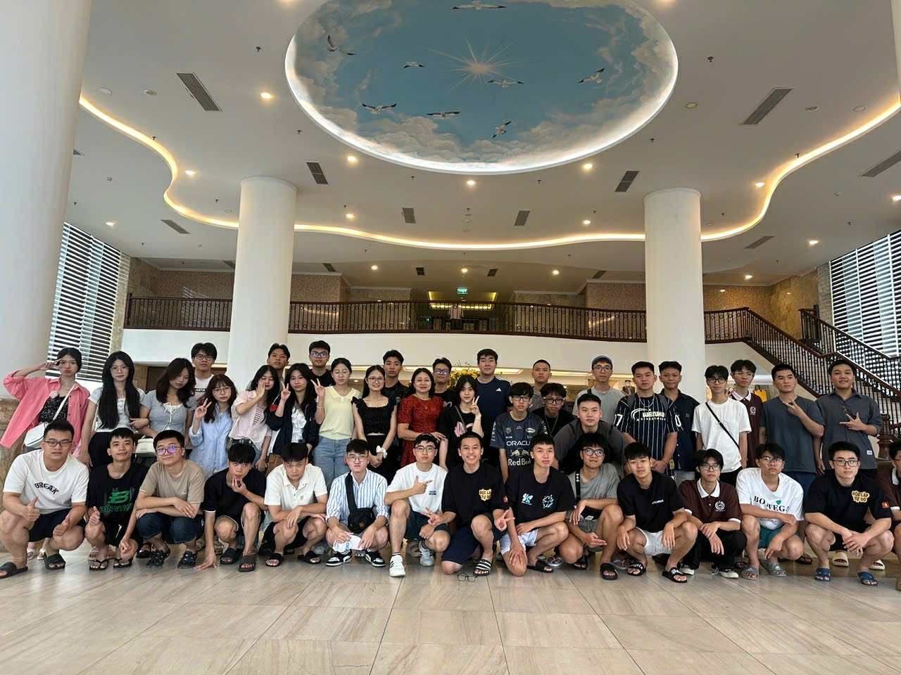 Kỷ niệm ngày cuối cùng cùng các bạn học phổ thông